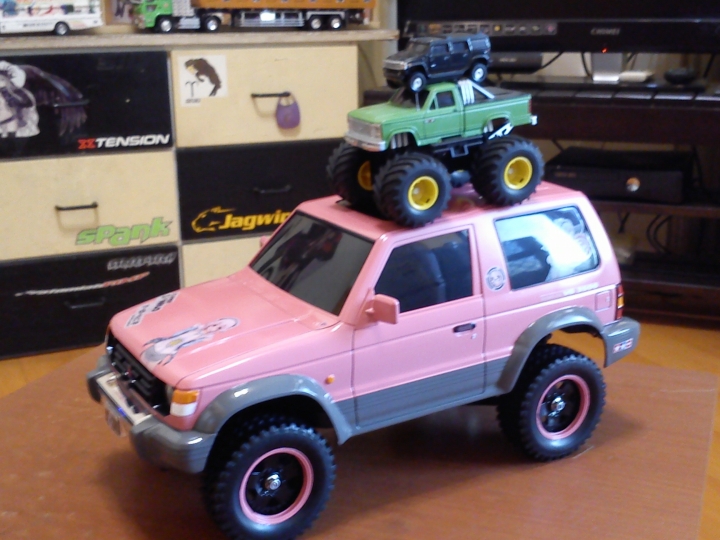 人生的第一台TAMIYA 1/10 RC 粉嫩登場