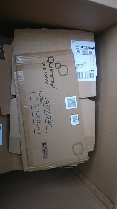 開箱】Quinny Buzz Xtra 2015 嬰兒推車 & Maxi-Cosi Pebble Plus 2015 提籃 不專業開箱