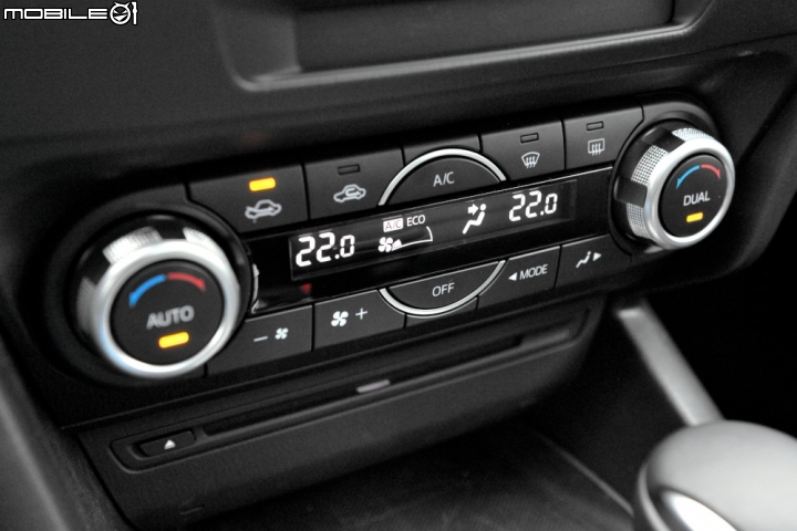 震撼市場新星 Mazda Mazda3 5D