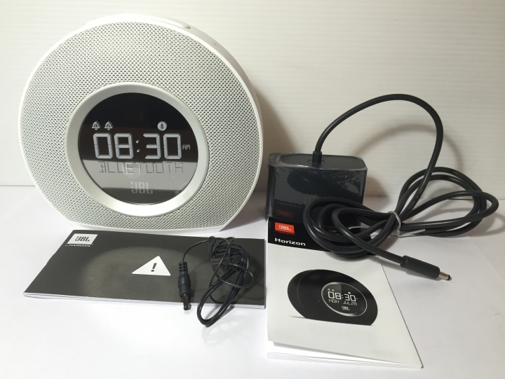 開箱 JBL HORIZON 無線藍牙/收音機 床頭音響