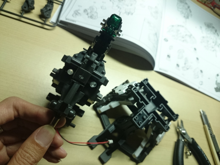 1/20 GP04 鋼彈頭像