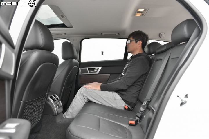 不只同中求異 Jaguar XF Sportbrake 2.2D Luxury