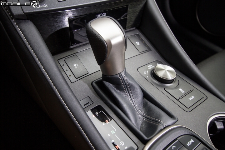 再現東瀛暴力美學 Lexus RC 350 F-Sport