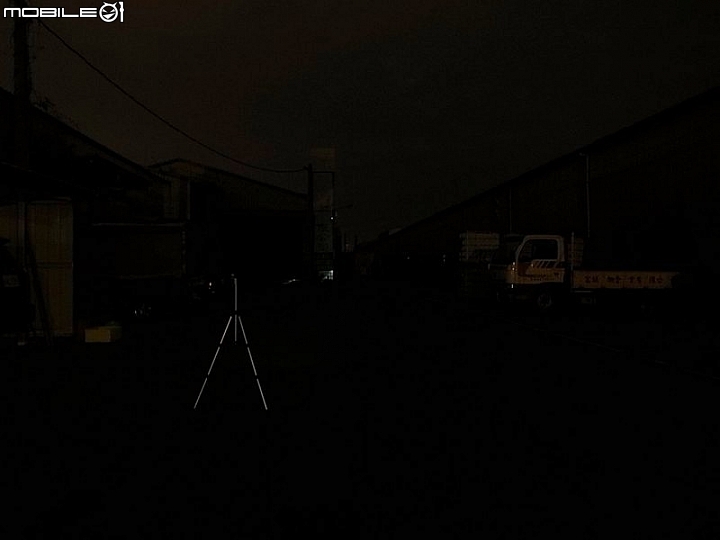 OLIGHT S30 側按小直筒