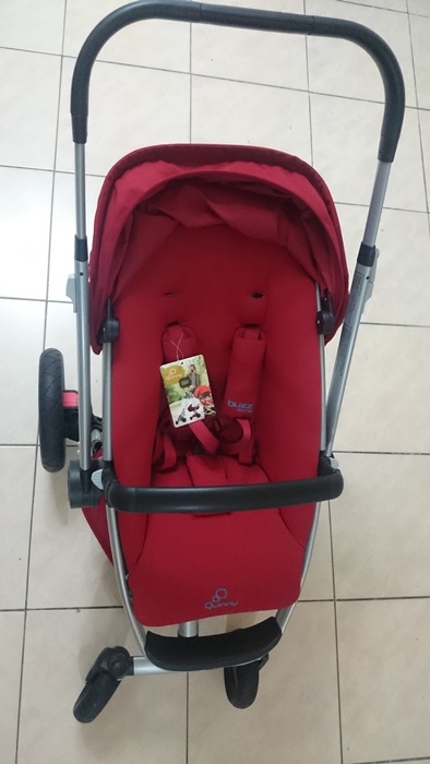 開箱】Quinny Buzz Xtra 2015 嬰兒推車 & Maxi-Cosi Pebble Plus 2015 提籃 不專業開箱