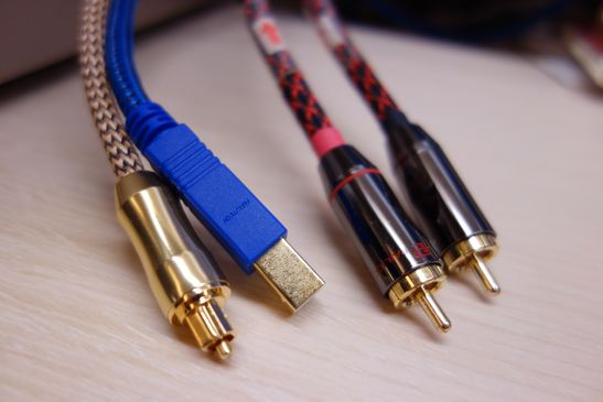 純淨音質提攜寬闊音場 - Denon DA-300USB 耳機&喇叭綜合評測
