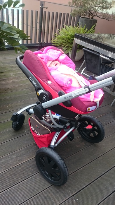 開箱】Quinny Buzz Xtra 2015 嬰兒推車 & Maxi-Cosi Pebble Plus 2015 提籃 不專業開箱
