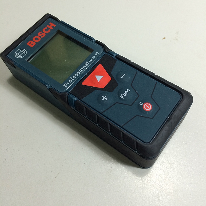 【開箱】房仲神器BOSCH台規GLM 40 Professional 雷射測距儀