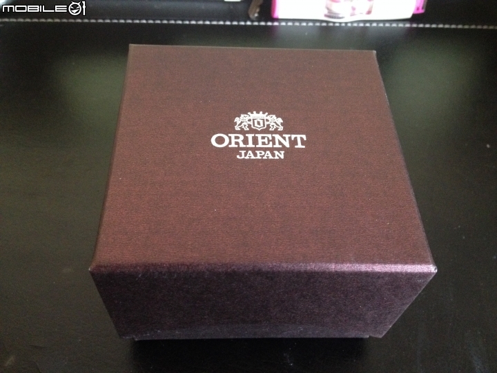 『開箱』Orient 0100AW&CW 為什麼要兩支款不同色呢?