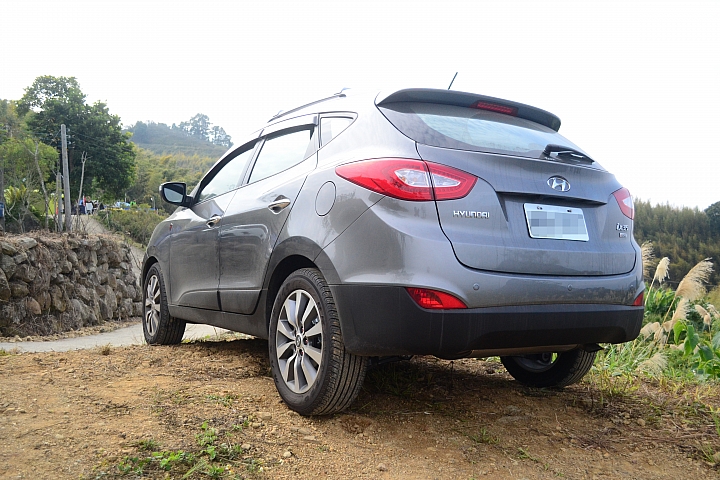 【開箱】HYUNDAI 2015 new IX35 尊貴柴油2.0 旋風灰色