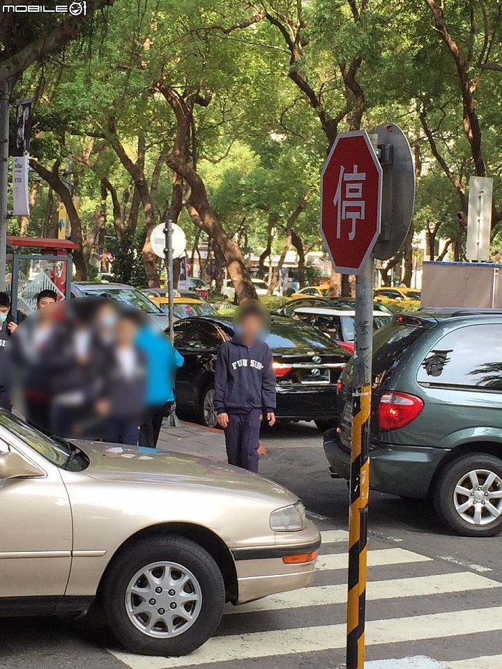 交通大隊說這樣不算違規