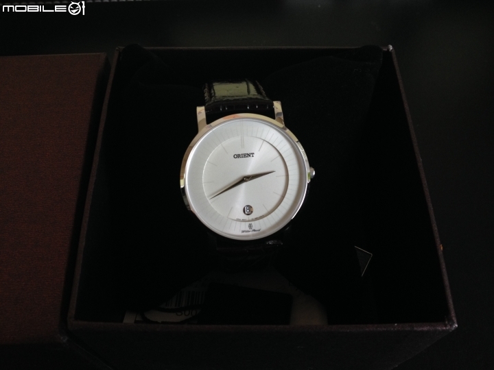 『開箱』Orient 0100AW&CW 為什麼要兩支款不同色呢?