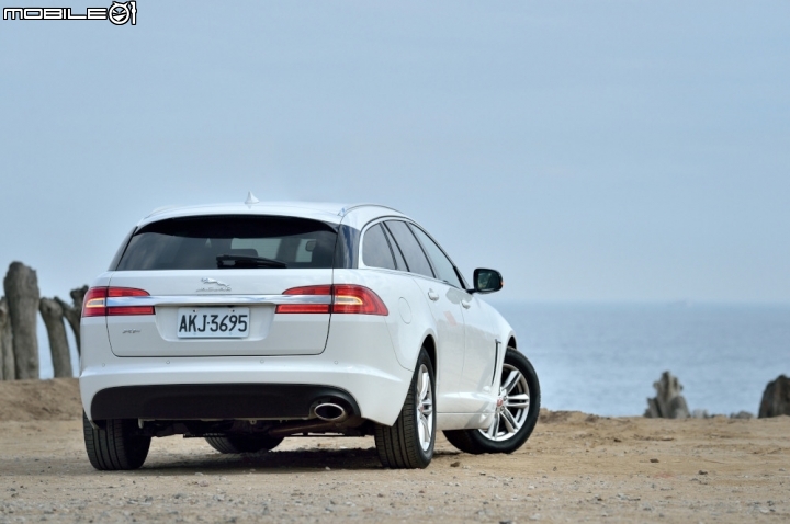不只同中求異 Jaguar XF Sportbrake 2.2D Luxury