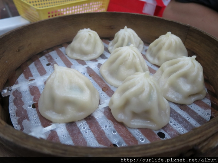 逢甲深夜食堂.皮Q肉甜的麻辣煎餃小籠湯包@餃踏實地