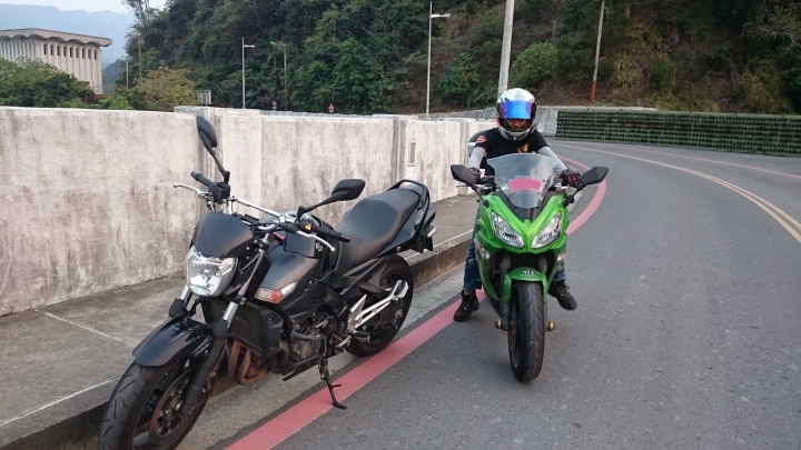 肥吱吱與綠胖胖之來去台南住一晚(重機露營)(三月重機小旅行)