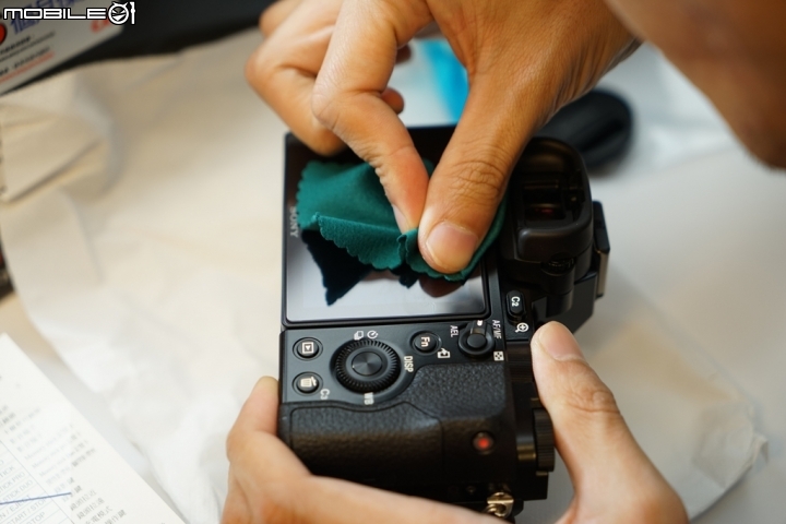 分享~A7/A7R/A7S 玻璃保護貼