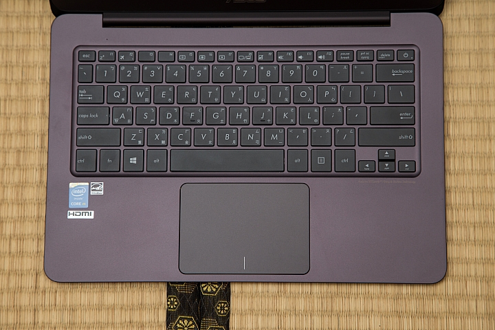 華碩 ZenBook UX305 ,讓我再次心動的Ultrabook (文章完整介紹