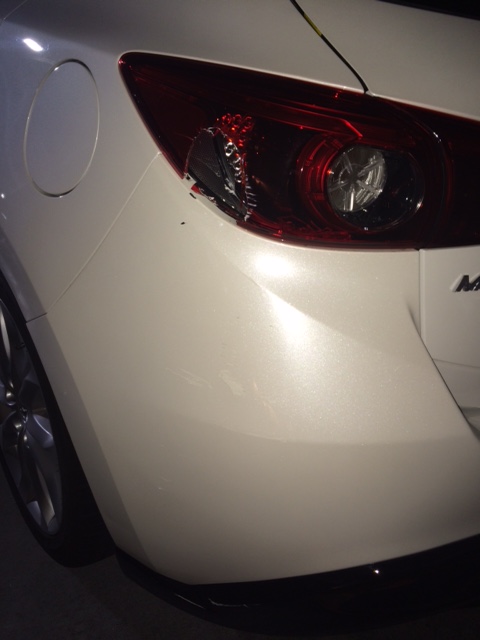 有了小三(MAZDA3)...(更新:背棄小三)