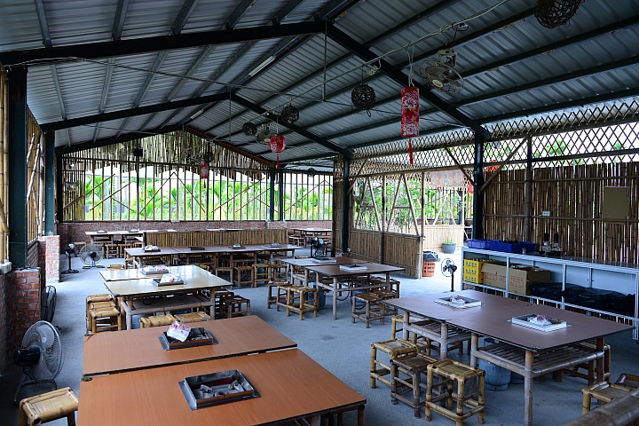 彩稻藝術節附近唯一美食餐廳:東岸胡椒蝦