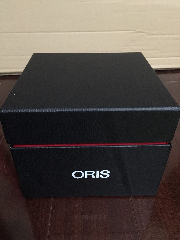 《開箱》Oris Aquis Red Limited Edition 拯救紅海 左冠限量款