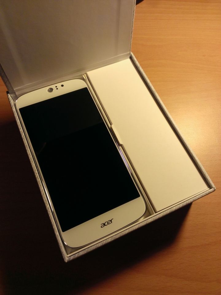 acer Liquid Jade S 白色,開箱使用心得。
