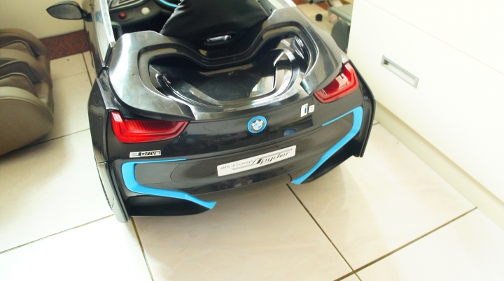 BMW i8 兒童電動車加裝燈光!