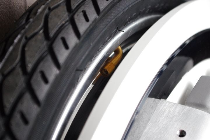 美型 Ninebot one 電動獨輪車,開箱文~~