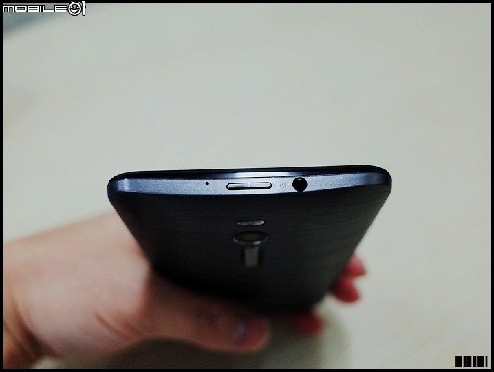 ZenFone 2 (4G/64G) 商務型灰機 -簡單開箱