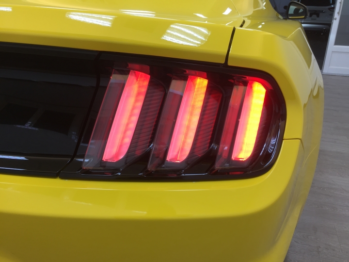 50年的經典傳奇. 2015 野馬 Mustang 簡易開箱分享