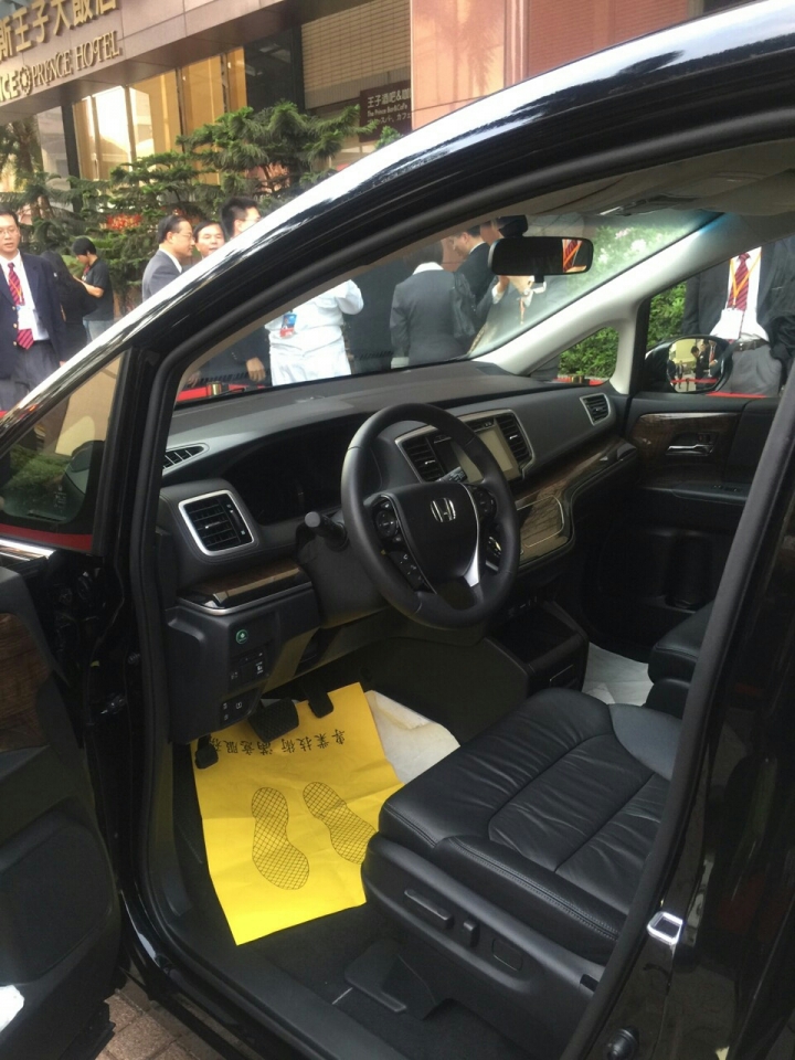 在高雄想購入sharan CL 2.0 TDI,分享一些心得+想請教一下...