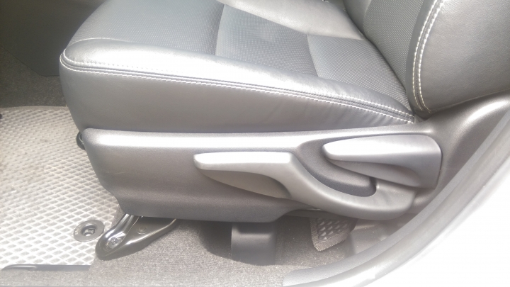 Yaris 經典57.9萬款+改裝開箱