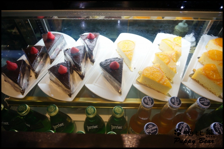 【食記】捷運市政府 No.5 Café ~ 女孩下午茶首選~超美味藍帶鬆餅 ♥
