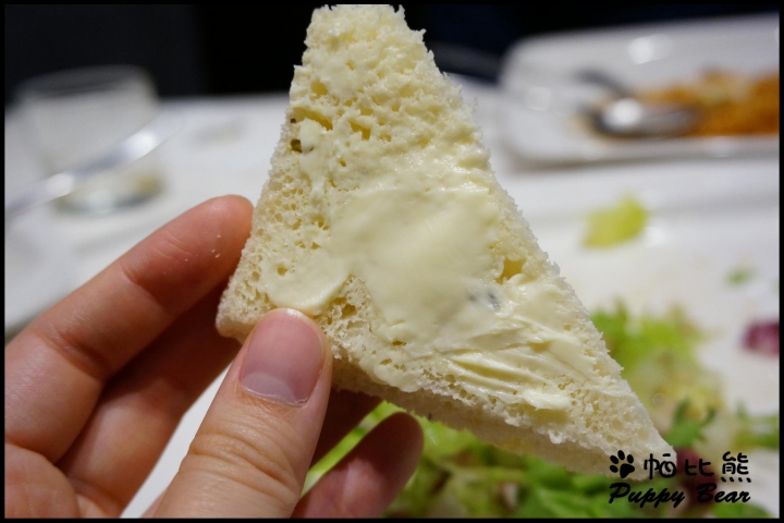 【食記】捷運市政府 No.5 Café ~ 女孩下午茶首選~超美味藍帶鬆餅 ♥