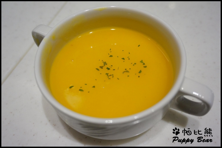 【食記】捷運市政府 No.5 Café ~ 女孩下午茶首選~超美味藍帶鬆餅 ♥