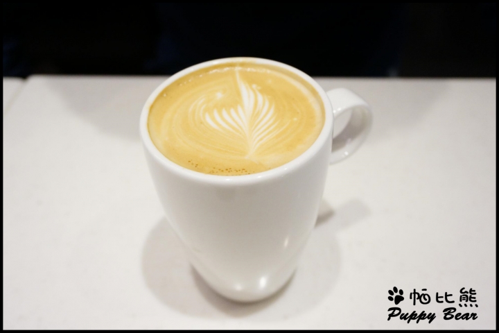 【食記】捷運市政府 No.5 Café ~ 女孩下午茶首選~超美味藍帶鬆餅 ♥