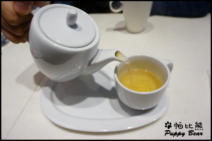 【食記】捷運市政府 No.5 Café ~ 女孩下午茶首選~超美味藍帶鬆餅 ♥