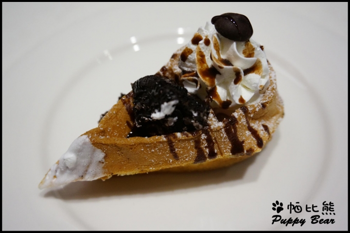 【食記】捷運市政府 No.5 Café ~ 女孩下午茶首選~超美味藍帶鬆餅 ♥