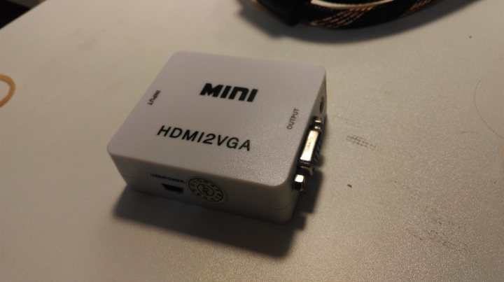 HDMI 轉 VGA 開箱 向水波紋說再見