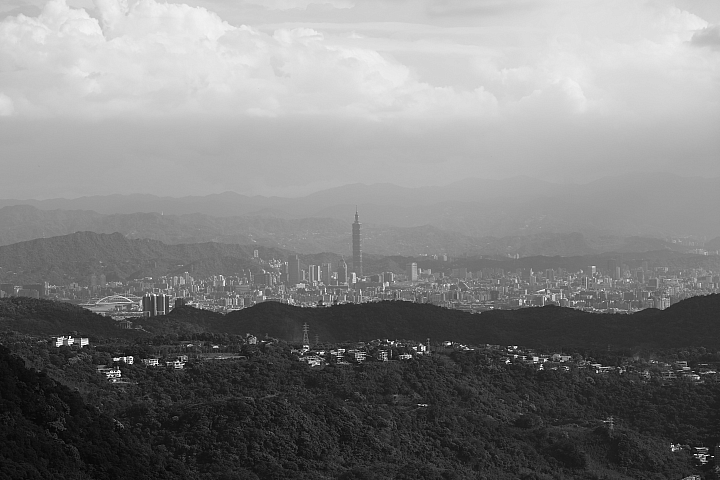 功能全面進化 支援翻轉自拍‧Canon EOS M3