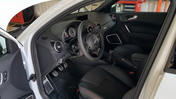 AUDI S1 小改裝