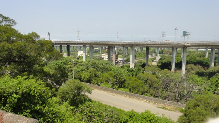 2015-04-03誤入歧途(上集)之大肚山意外發現「大楊油庫」與20多年曾走過的捷徑