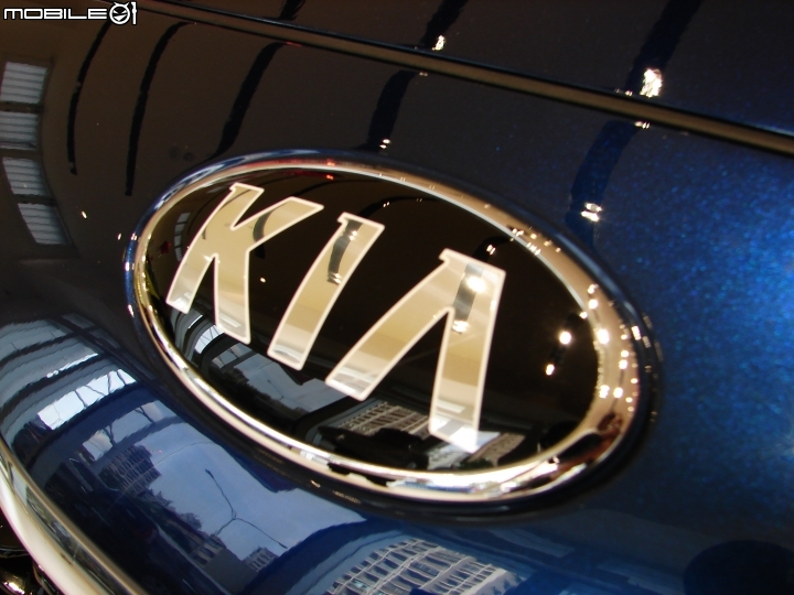 「KIA潮勢力-試駕體驗活動」零壹五小強試乘歐風七人座MPV Carens