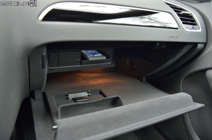 妝點跑格樣貌 Audi A4 35 TFSI S line edition