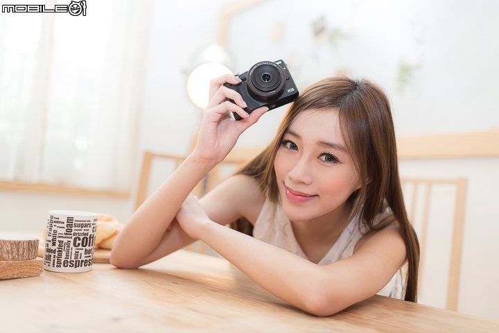 功能全面進化 支援翻轉自拍‧Canon EOS M3
