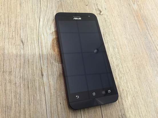yahoo火速到貨的 zenfone 2好美!灑花