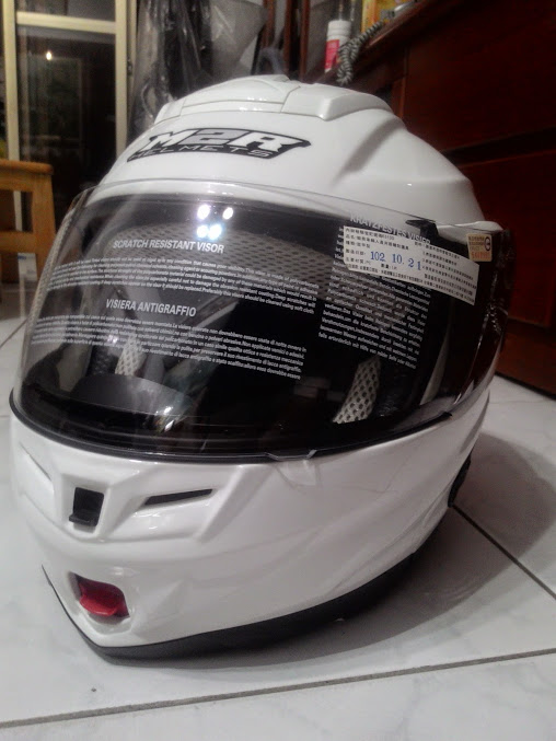 M2R OX-2掀罩式安全帽 漏水問題