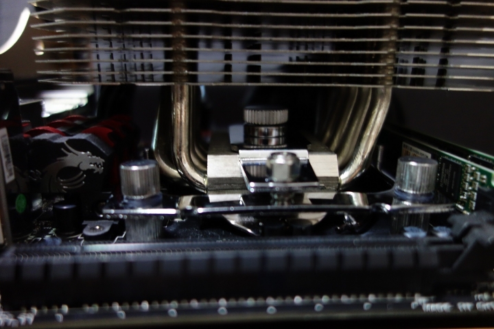 PC-Q33- 4790K + HR-22 裝機分享(含簡單燒機測試)