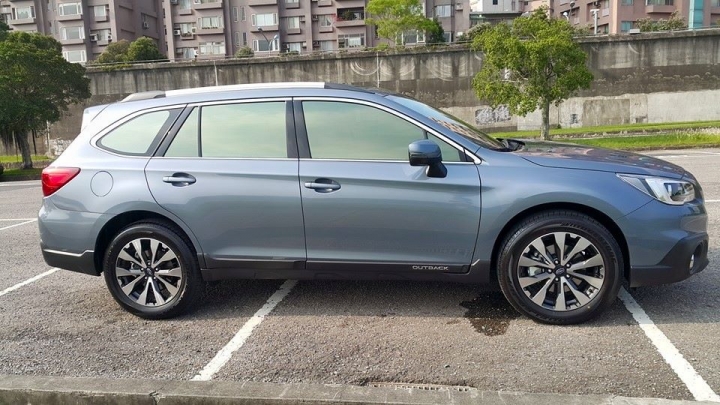 15 SUBARU OUTBACK 2.5i-S 極品灰 開箱(有菜單)(8-22更新)