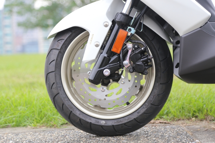 YAMAHA SMAX 155 水冷跑旅 2015 小改款雅緻白分享