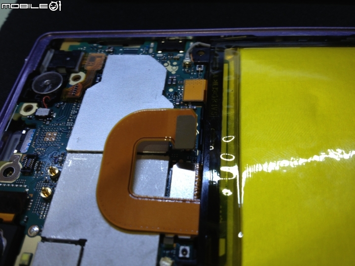 自己DIY更換 SONY Z1 電池 (圖多)